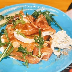 生ハムとフルーツ