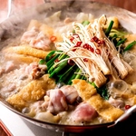 【鳥屋鍋】季節問わず人気！鶏と野菜のうま味が凝縮された白湯鍋