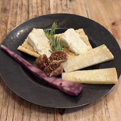 ■チーズの盛合わせCheese assortment