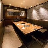 ◆【周りを気にしない♪】ファミリー、会社でのお食事に◆お子様連れのご家族や会社の宴会などで「周りを気にせずに食事を楽しみたい！」といった方にピッタリの個室部屋、設備をご用意しております。お子様用のお皿や紙エプロン、匂いを気にせず焼肉楽しめるクローゼットもあるので安心です！