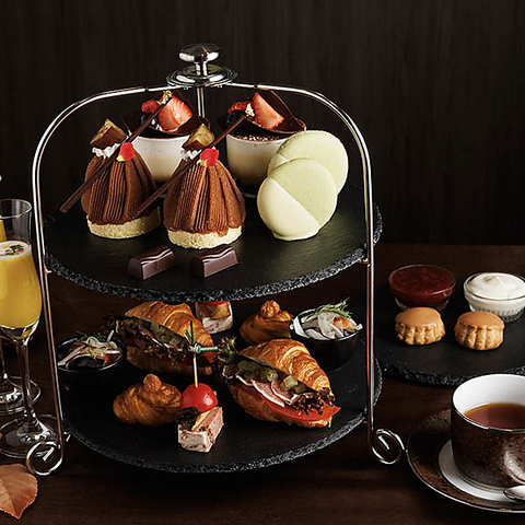 Terrace and Table eXAhe[u zeg|^