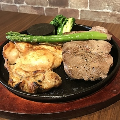 [コンビ]ヒレステーキと皮なし鶏もも肉 各200g