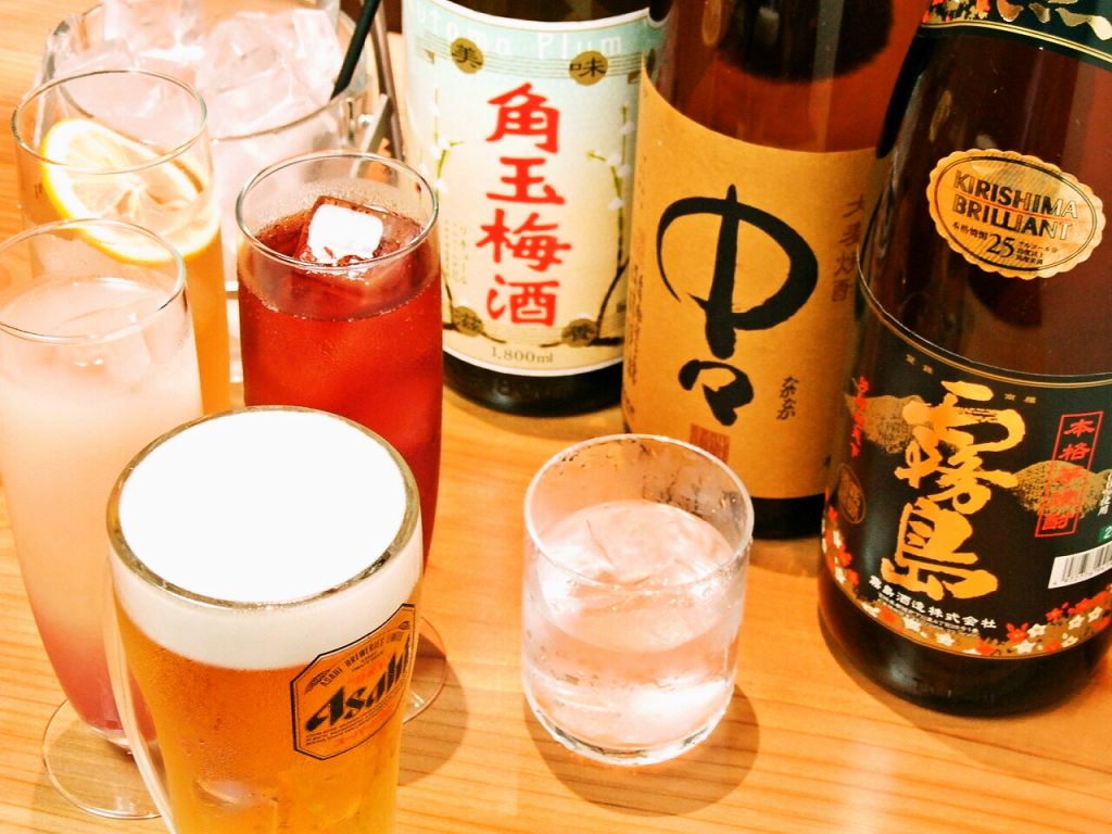 飲み放題もあり。利き酒師のオーナーおすすめのお酒がずらり。