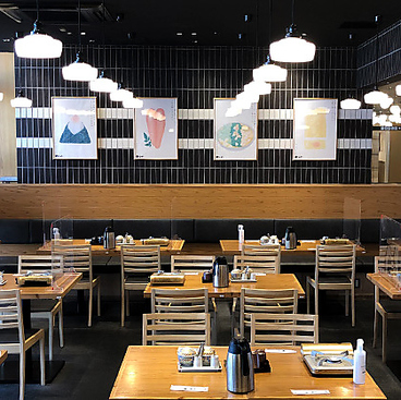 博多もつ鍋 やまや ekie広島店の雰囲気1