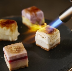 選ぶのも楽しい10種類以上のチーズケーキ「minichii」の写真