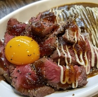 テイクアウト限定！炙りマヨのローストビーフカレー丼！
