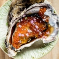 料理メニュー写真&nbsp;広島県産 蒸し牡蠣 ポン酢ジュレとイクラのせ 1個