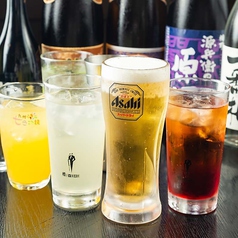 料理のおいしさを引き立てる日本酒が勢揃い