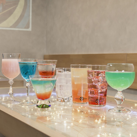 【カクテル全品380円～☆】おしゃれな扉を開けたその先に…