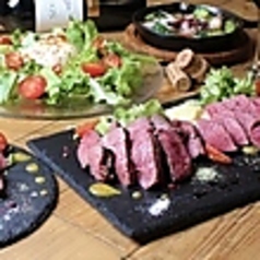炭焼きバル ONIKU おにくの特集写真