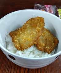 たれかつ小丼