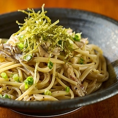 酒盗と舞茸のクリームパスタ