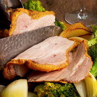 【当店自慢】肉塊のロースト