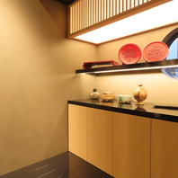 入りづらい入口から店に一歩入る。