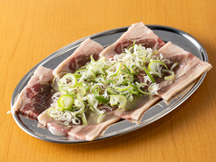 【必食】肉通カルビ 439円