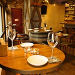 少人数の飲み会はこちらの樽席で！いつもと一味違った雰囲気で◎