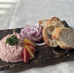 【サラタ・デ・イクレ】 -魚卵のコクとレモンの爽やかさ ルーマニア風ディップ-