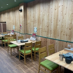 ホルモンチゲ　一品料理　味園の雰囲気2