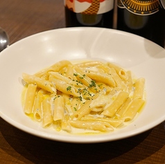 ゴルゴンゾーラクリームソース(スパゲッティーorペンネ)