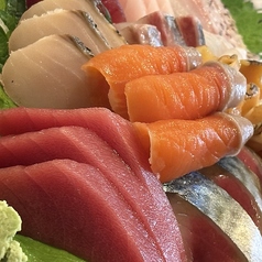 お酒と飯たしなみの写真