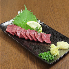 牛はつ刺し