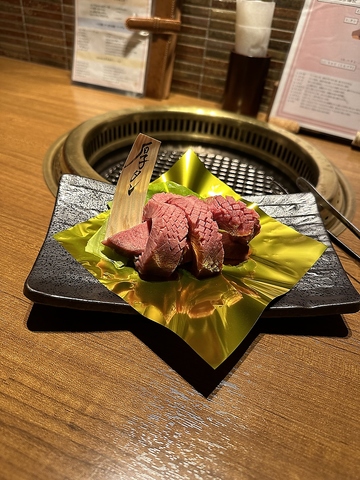 【黒崎の隠れ家的焼肉】完全個室完備。ご会食、接待、大切な記念日やお祝い事得意です