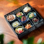 おばんざいや自慢の天ぷらなど定番の居酒屋メニューから季節のおすすめメニューまで幅広くご用意♪