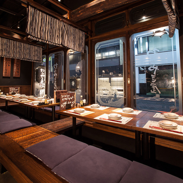 わらやき屋 赤坂の雰囲気1