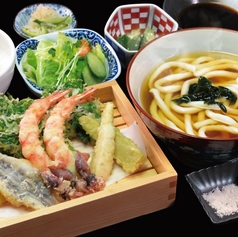 春の天ぷらうどん定食
