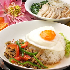 本格派エスニック料理を揃えております。