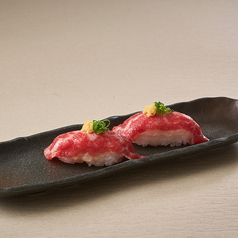 馬肉大トロ(オビ)寿司　2貫