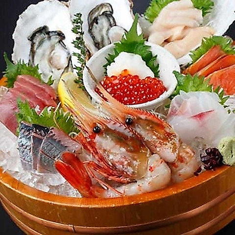 当店は、北海道直送の新鮮な海鮮を楽しめます！厳選されたお酒と共に自慢の味を◎