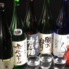 ≪日本各地から仕入れる旨い日本酒・焼酎≫