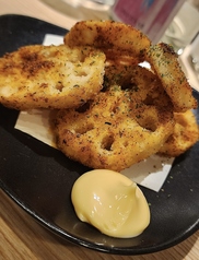 揚げレンコン ~ケイジャンスパイスをまぶして~