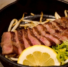 厚切り牛タンの塩焼き