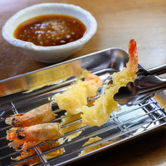 素材を生かす匠の天ぷら技の写真