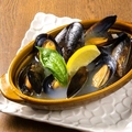 料理メニュー写真&nbsp;ムール貝の白ワインバター蒸し