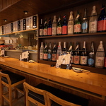日本酒や焼酎を中心とした豊富なドリンクメニュー。飲みやすいフローズンドリンクもございます