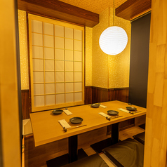 落ち着いた雰囲気のテーブル席はちょっとしたお食事や飲み会に最適です。宴会・飲み会・女子会に◎
