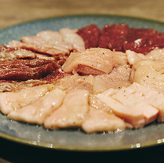 焼肉ホルモンうしごろ 中目黒店の特集写真