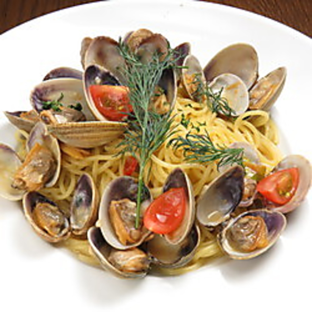 新鮮な魚介を使用したパスタやピッツアはブレアの名物★