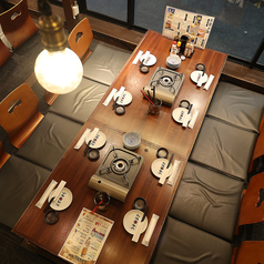 人気の掘りごたつ席!仲間と肩を並べて、心地よい距離感で会話が弾む時間をお過ごしいただけます。送別会や歓迎会に最適。リラックスした雰囲気の中、美味しい料理を楽しみながら、特別なひとときを…周囲を気にせず、ゆったりおくつろぎいただけるのでお子様連れでのママ会にも◎思い出に残る素敵な時間をお楽しみ下さい。