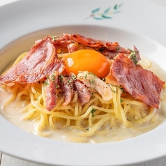 カリカリベーコンのカルボナーラ