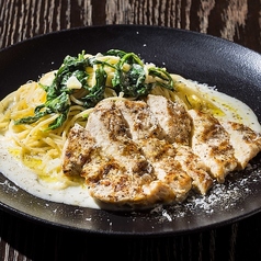 ■タリアテッレ グリルチキン アルフレッドソース