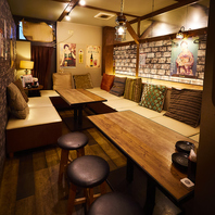 おしゃれなソファー席のVIP個室◎