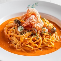 たっぷりエビのトマトクリームソース