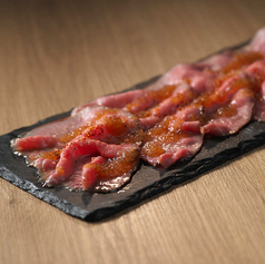 かずさ和牛のローストビーフ 特製オニオンソースと親方七味
