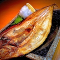 料理メニュー写真&nbsp;でかすぎ羅臼産ほっけ