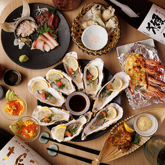 ＼飲み放題付きコース！／生牡蠣や牛タンに鮮度抜群の鮮魚を飲み放題付き4,500円〜♪お楽しみ頂けます！の写真