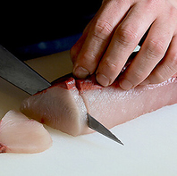 新鮮なお刺身をご提供しております。お酒のお供に！